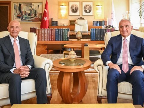 Bakan ersoy abd buyukelcisi barrackla gorustu w9UwXrHR